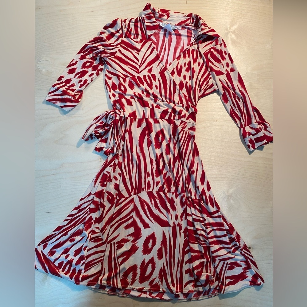 Jessica Howard Red and White Midi Dress